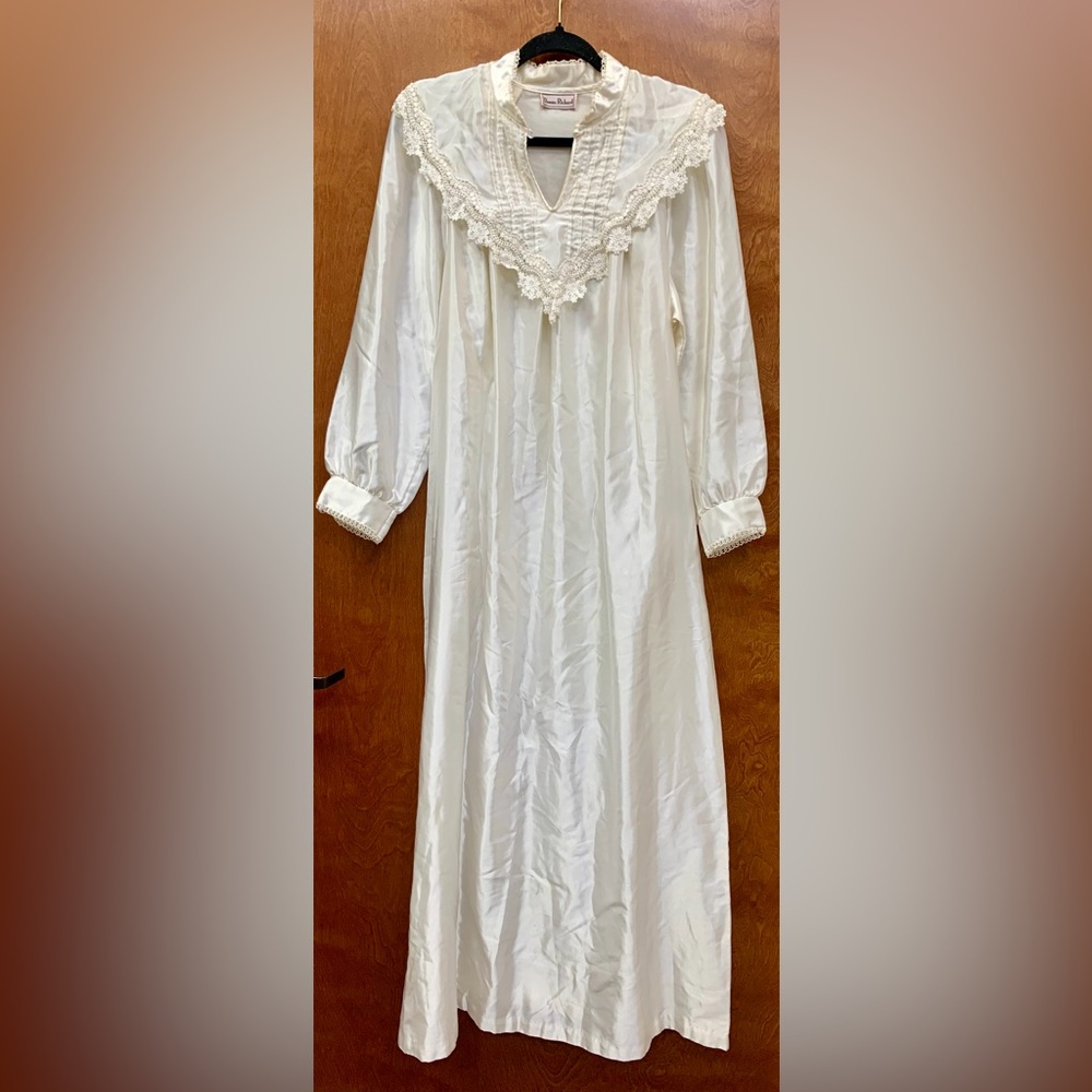 Vintage Donna Richard satin long nightgown flannel lined lace pleated off white